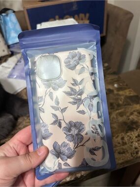 Brand New iPhone 14 Plus Casely Case- Cream & Blue Floral